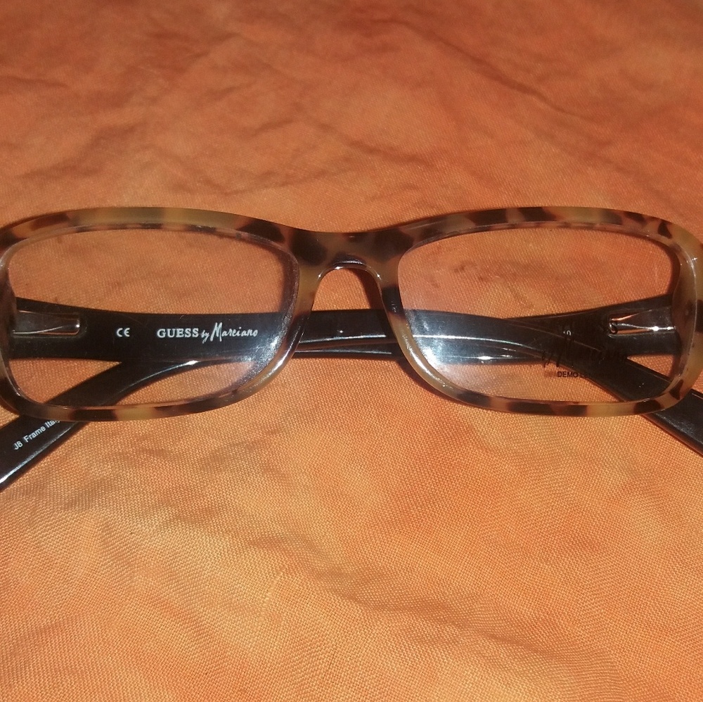 NEW Guess DESIGNER Glasses Frames